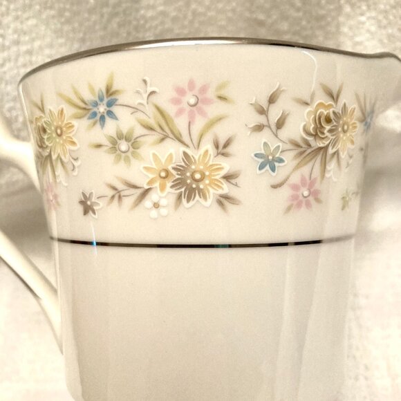 VINTAGE Noritake “Blossom Time” #7150 Fine Ivory China Creamer Pourer Pitcher - Picture 2 of 9